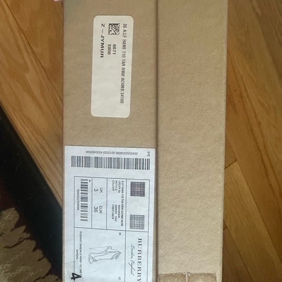 Burberry Shoes Pumps Heels 6 US 36 EU size - Picture 7 of 7